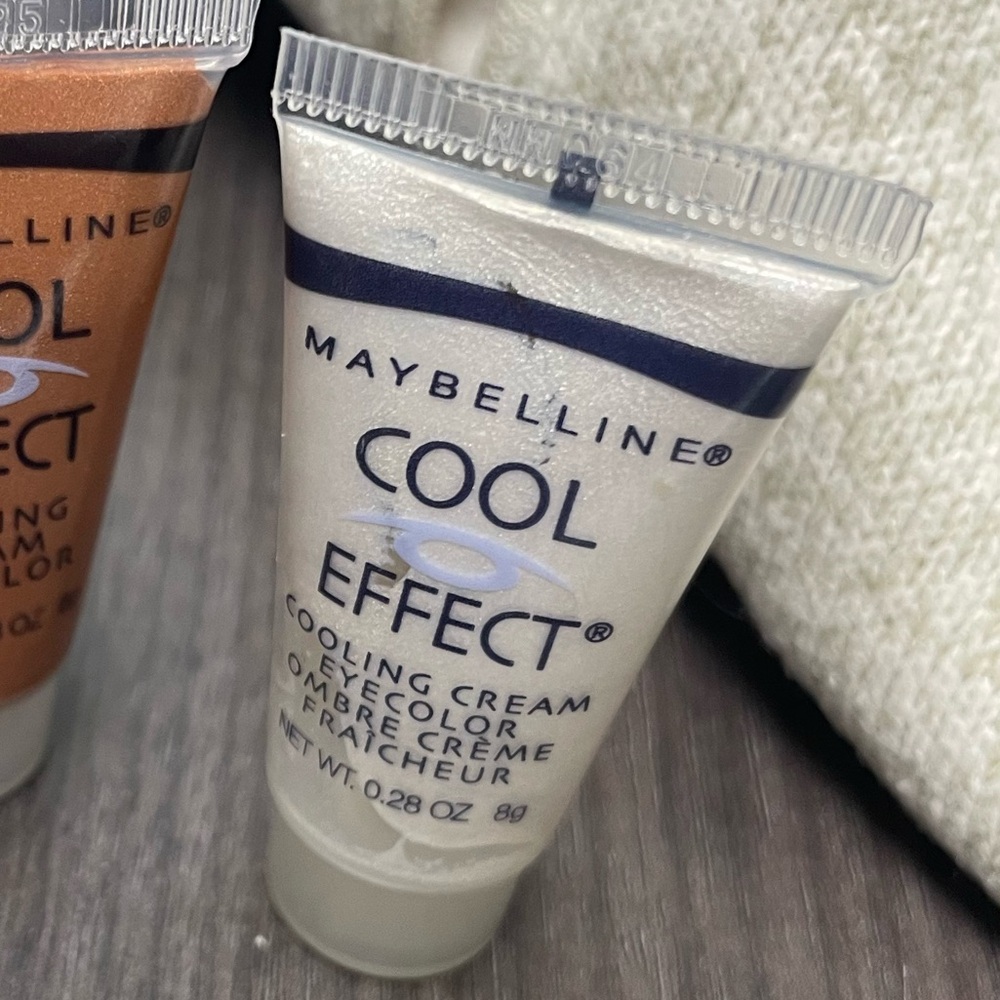 MAYBELLINE Cool Effect Cooling Cream Eye Color Boot up Blue unsealed NWOB vntg